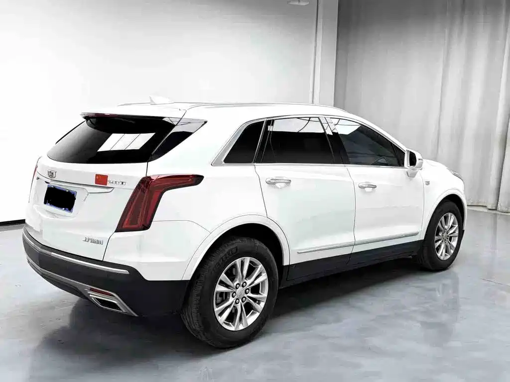 Cadillac XT5 — фото 9