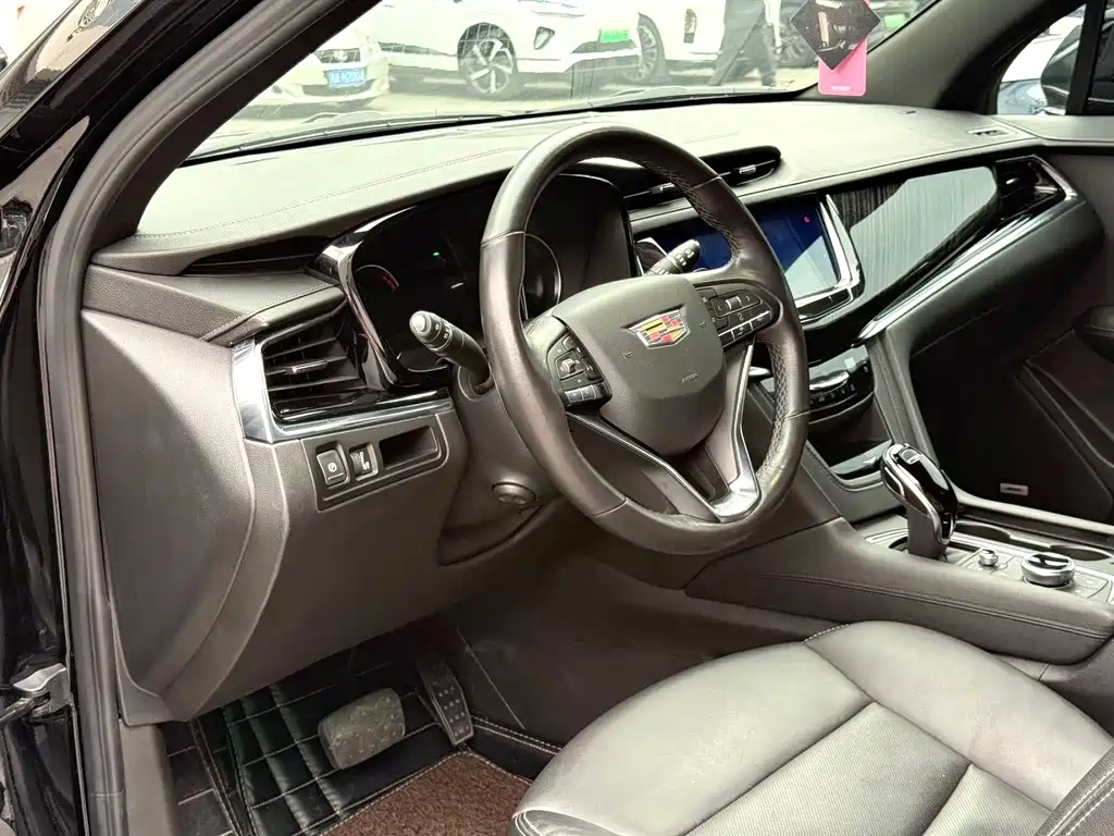 Cadillac XT6 — фото 4