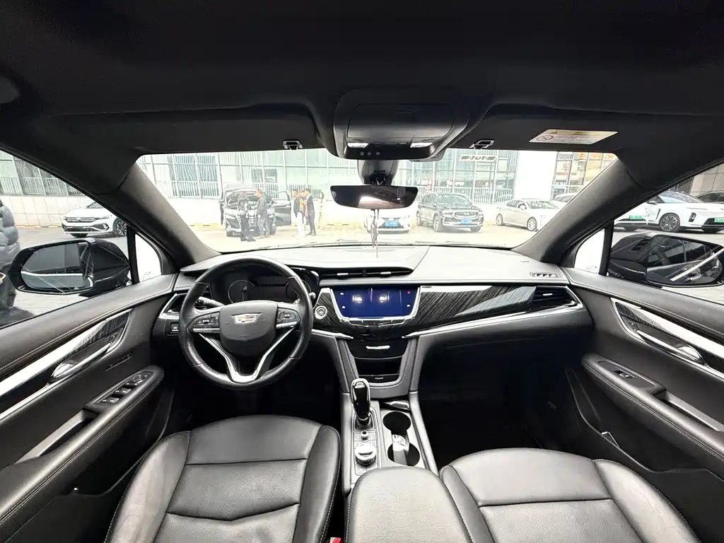 Cadillac XT6 — фото 6