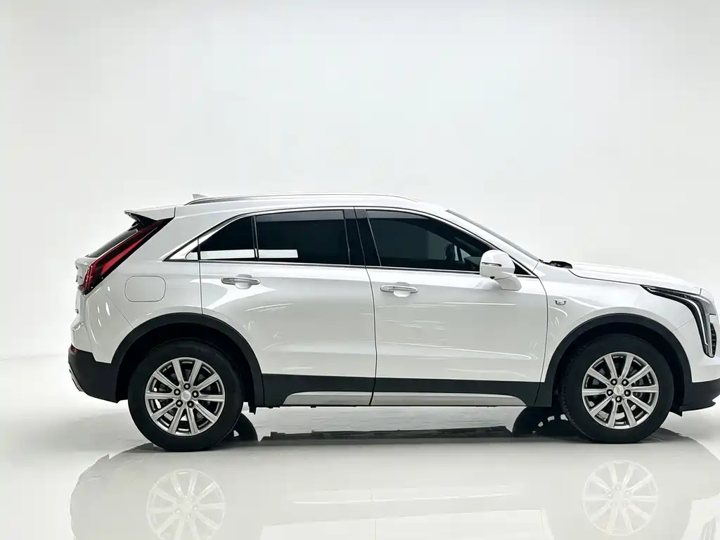 Cadillac XT4 — фото 5
