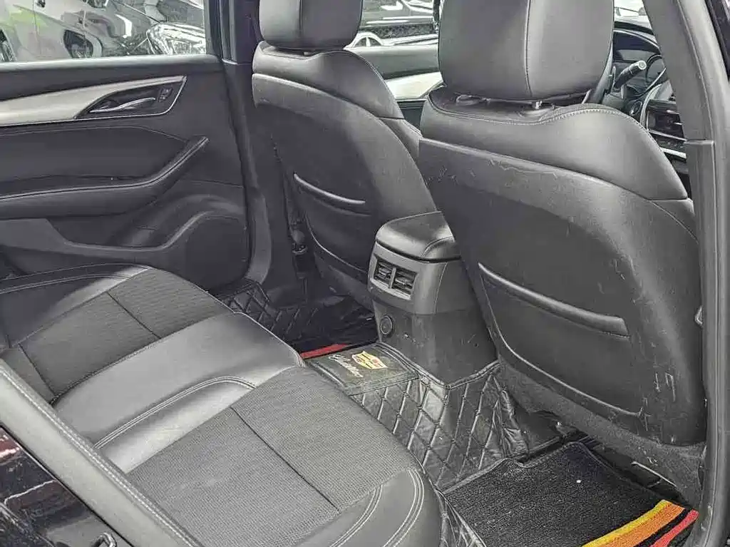 Cadillac CT5 — фото 18