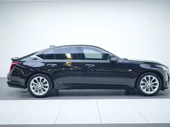 Cadillac CT5 — фото 3