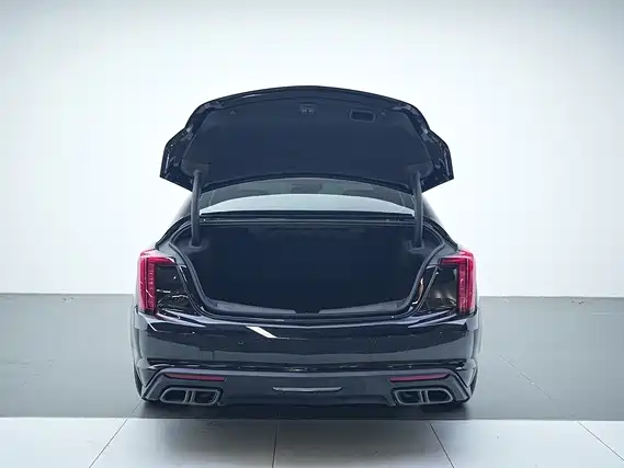 Cadillac CT5 — фото 7