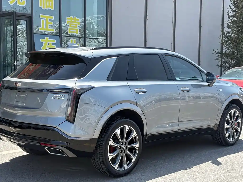 Cadillac XT5 — фото 7