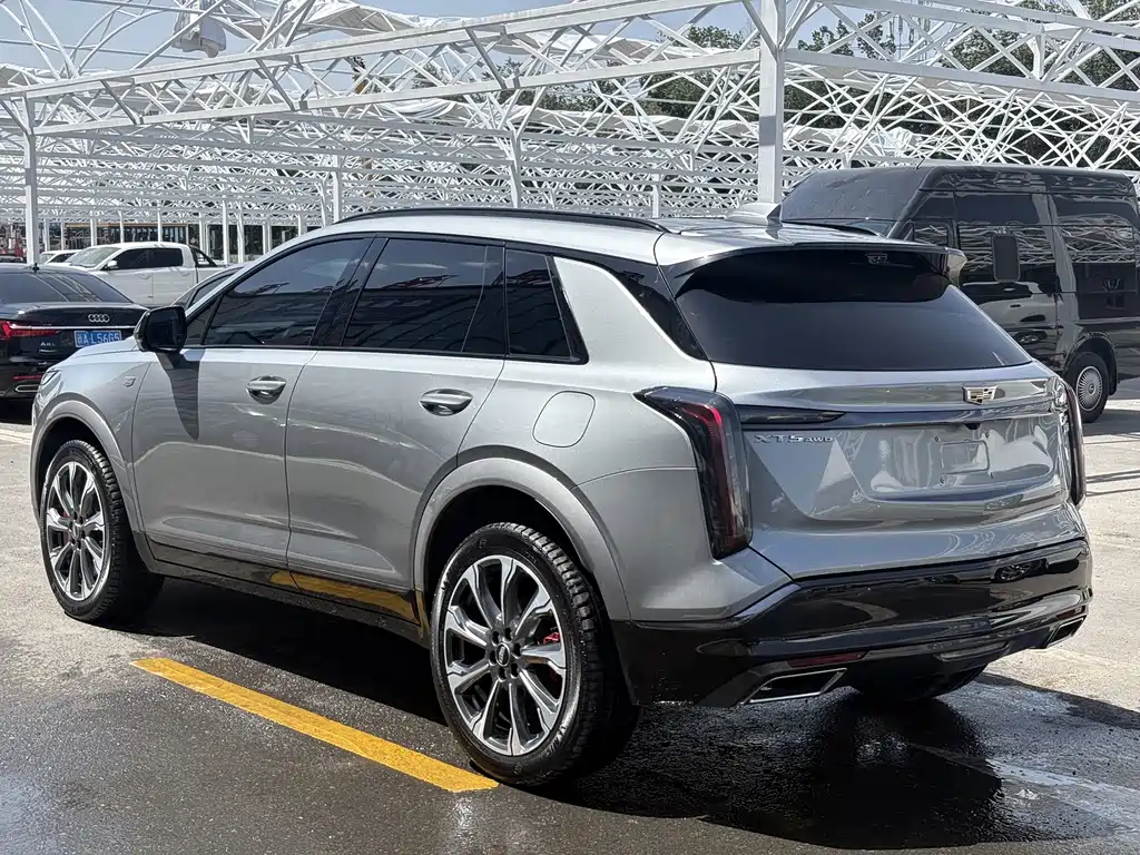 Cadillac XT5 — фото 8