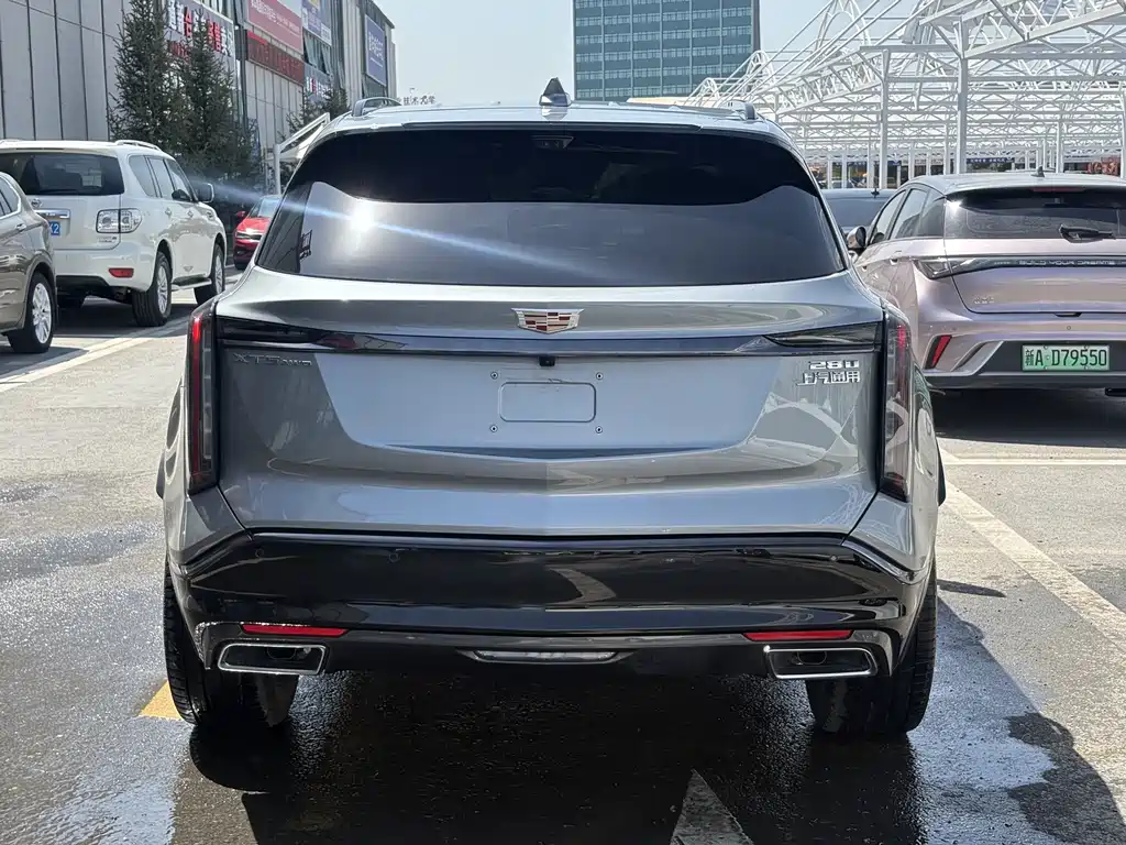 Cadillac XT5 — фото 9
