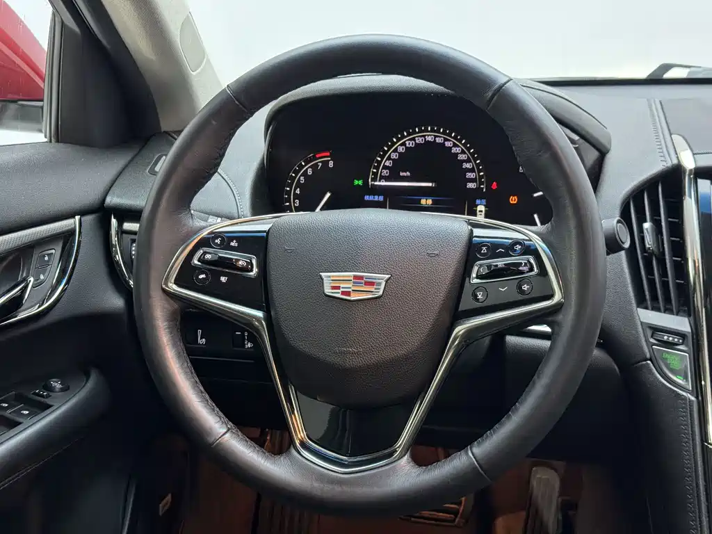Cadillac ATS-L — фото 8