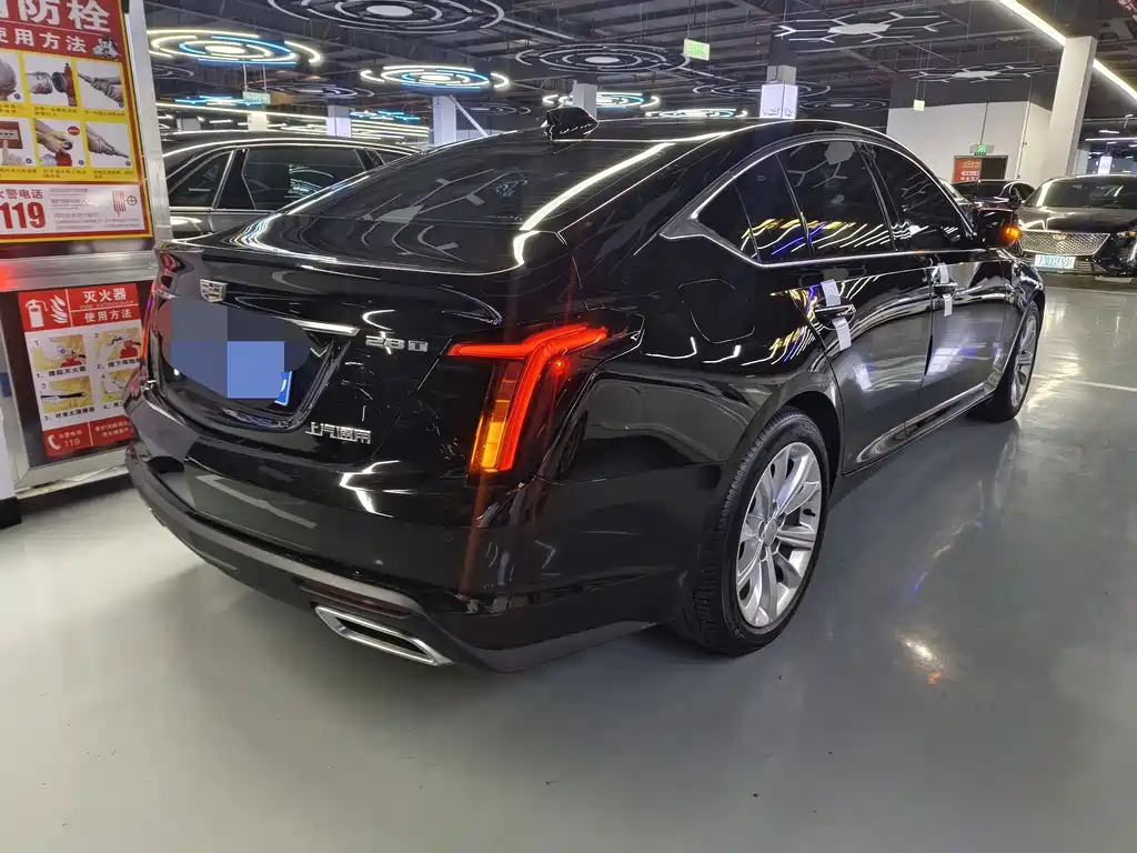 Cadillac CT5 — фото 18