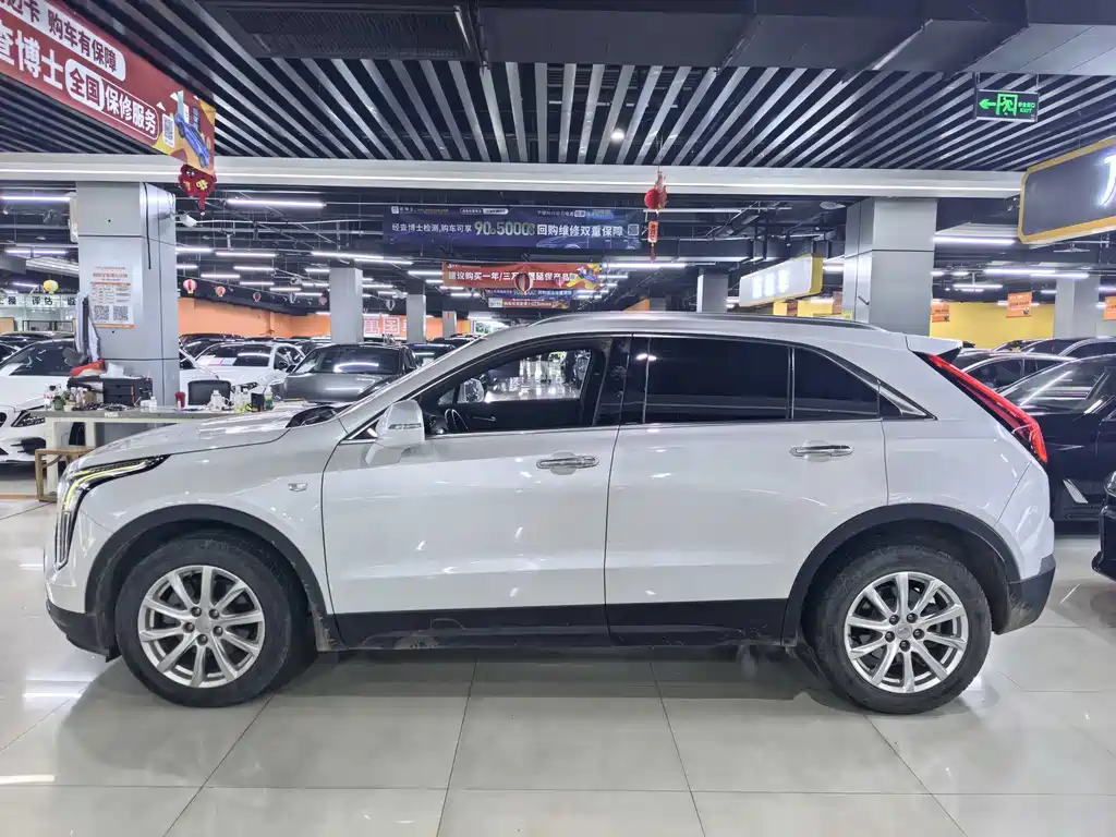 Cadillac XT4 — фото 3