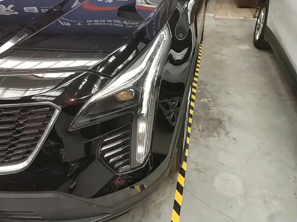 Cadillac XT4 — фото 24