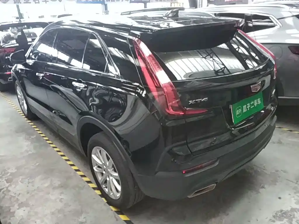 Cadillac XT4 — фото 5