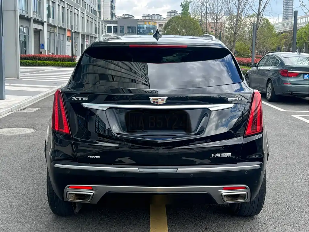 Cadillac XT5 — фото 5