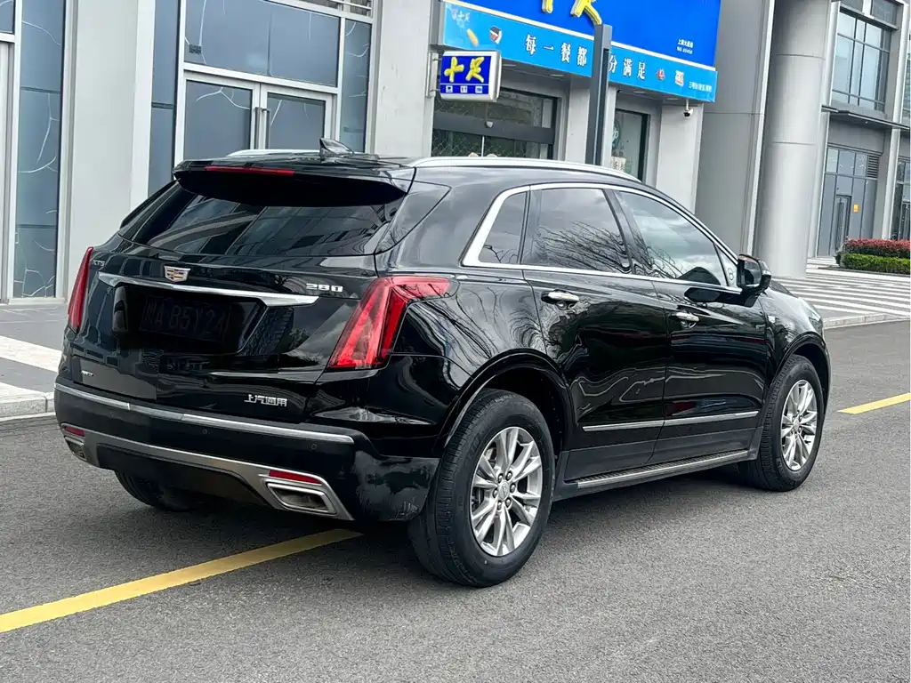 Cadillac XT5 — фото 6