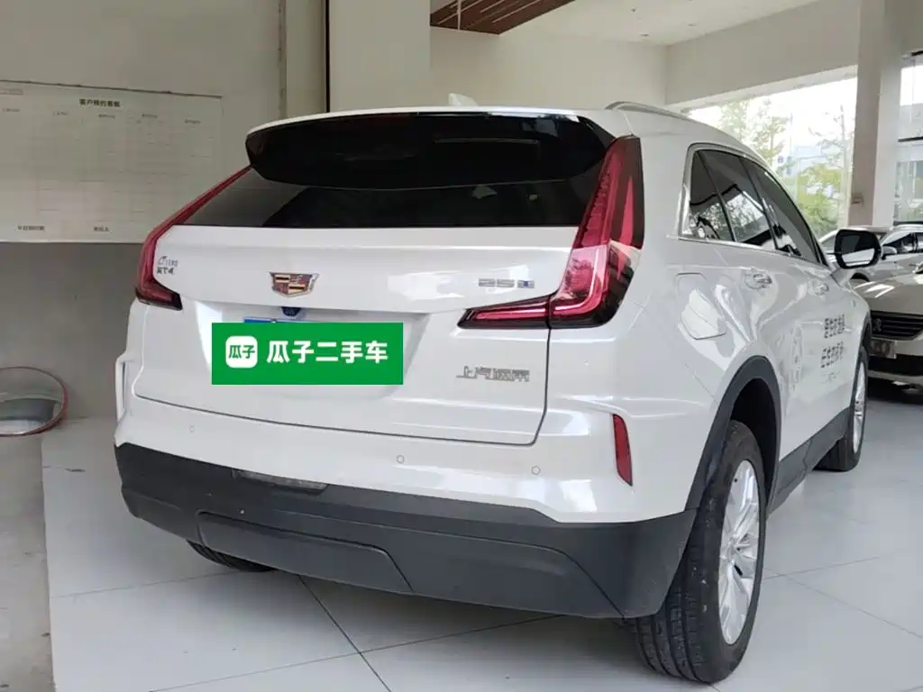 Cadillac XT4 — фото 7