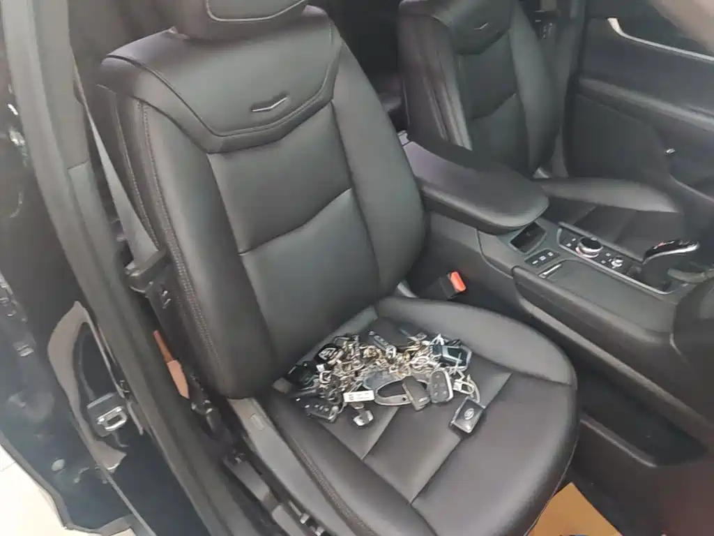 Cadillac XT5 — фото 25
