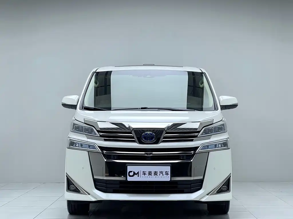 Toyota Vellfire — фото 2