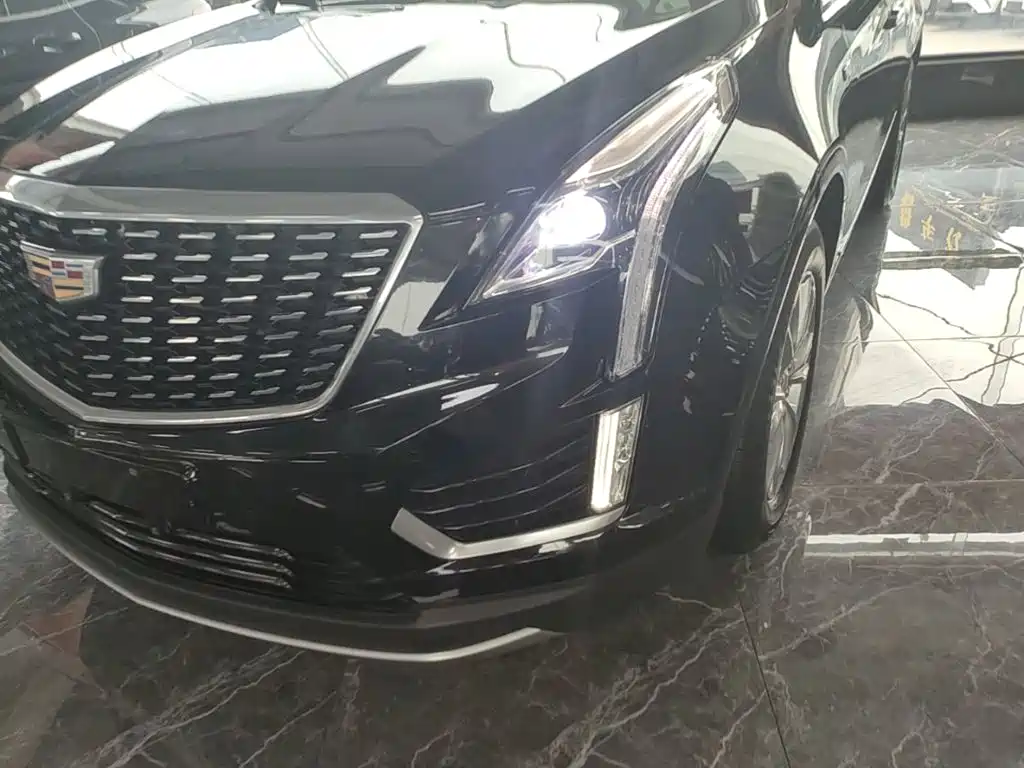 Cadillac XT5 — фото 24