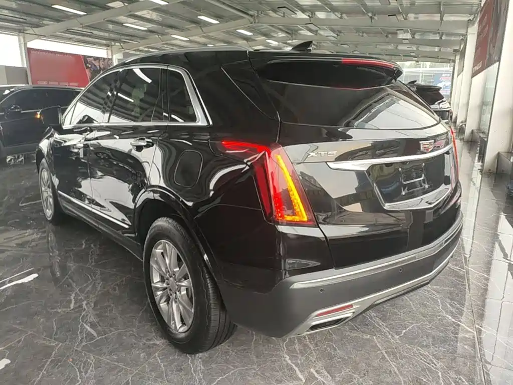 Cadillac XT5 — фото 5