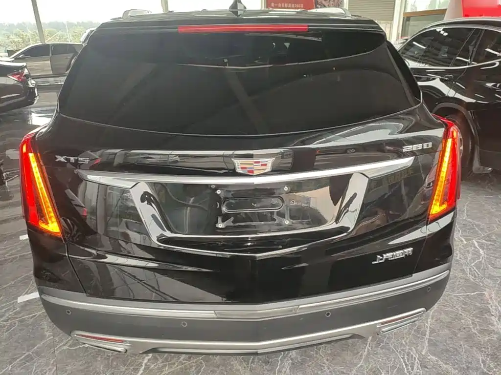 Cadillac XT5 — фото 6