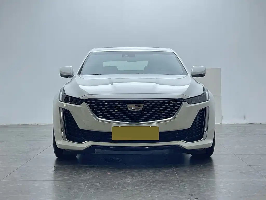 Cadillac CT5 — фото 2