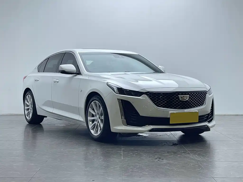 Cadillac CT5 — фото 20