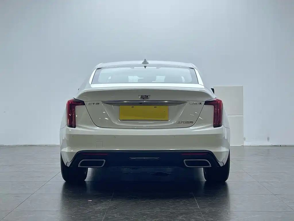 Cadillac CT5 — фото 4