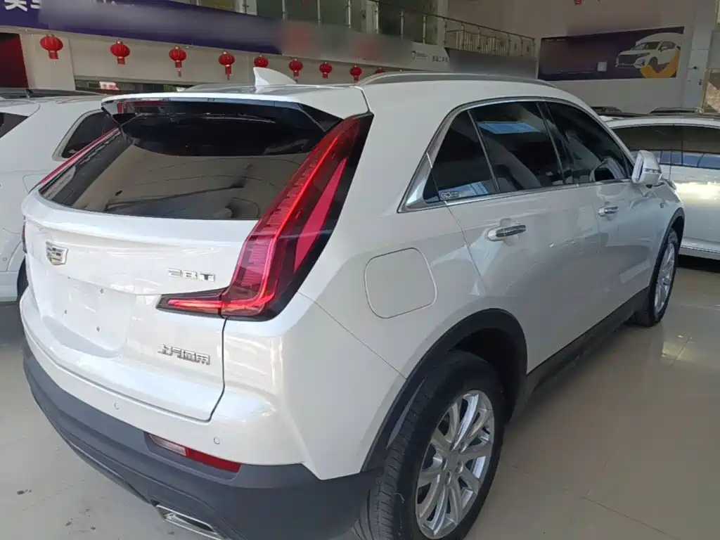 Cadillac XT4 — фото 7