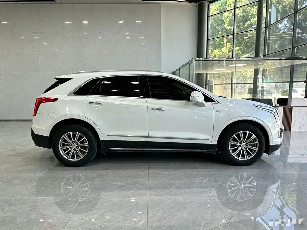 Cadillac XT5 — фото 4