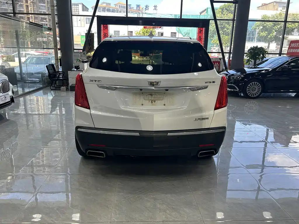 Cadillac XT5 — фото 5