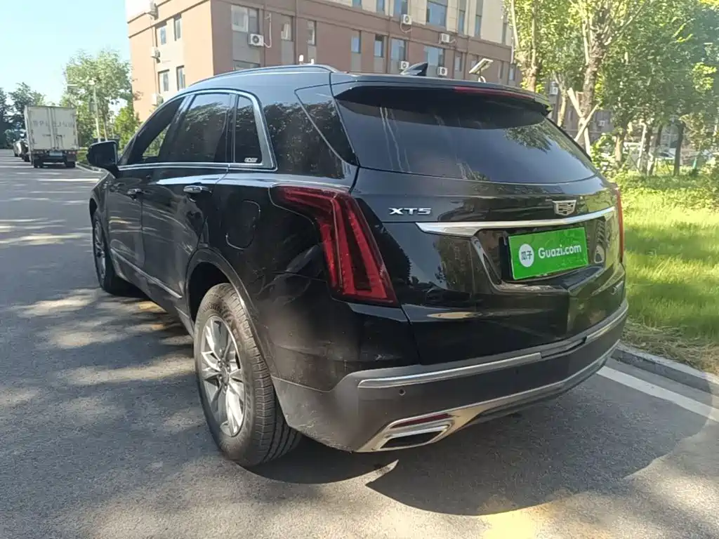 Cadillac XT5 — фото 5