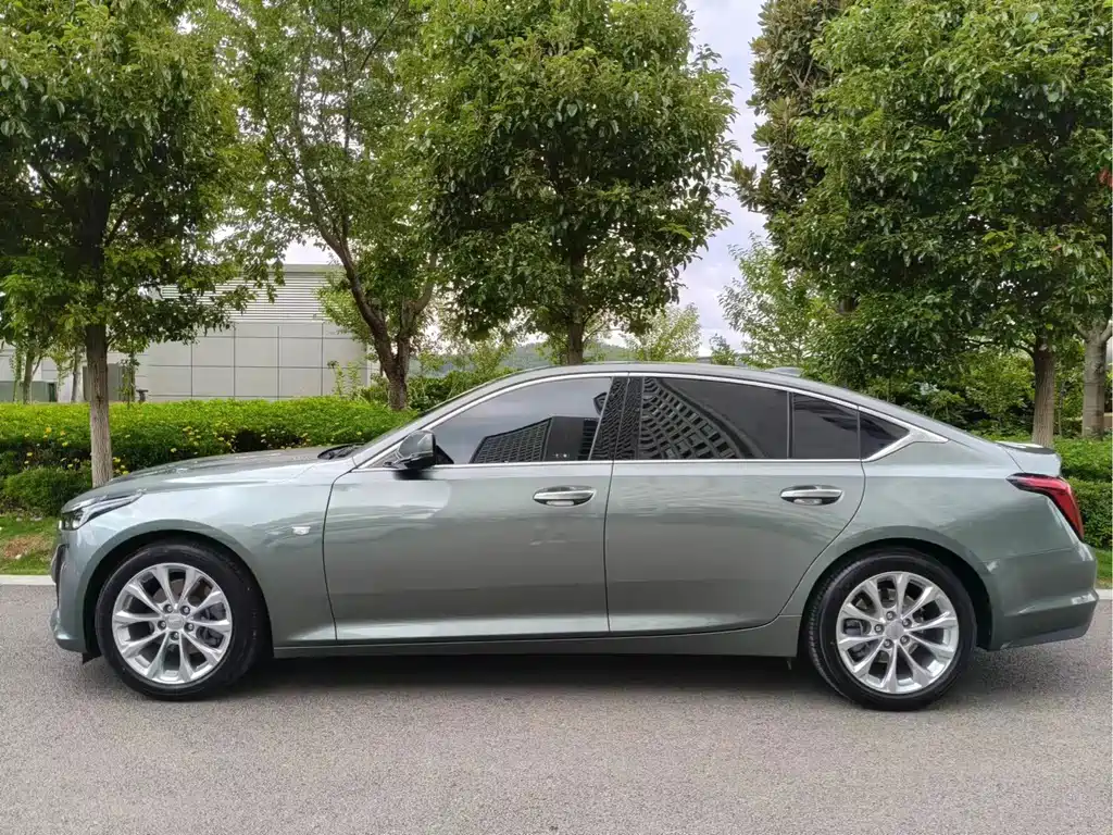 Cadillac CT5 — фото 3