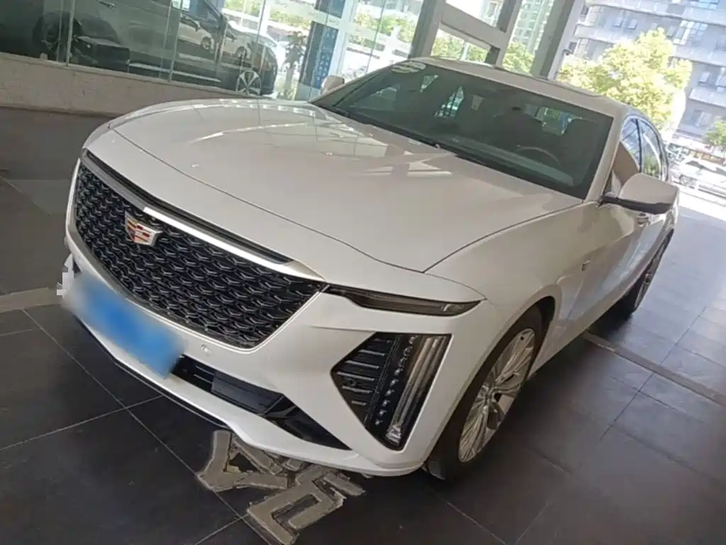 Cadillac CT6 — фото 2