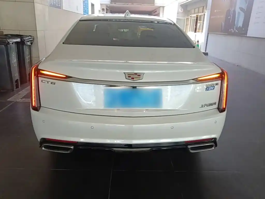 Cadillac CT6 — фото 6
