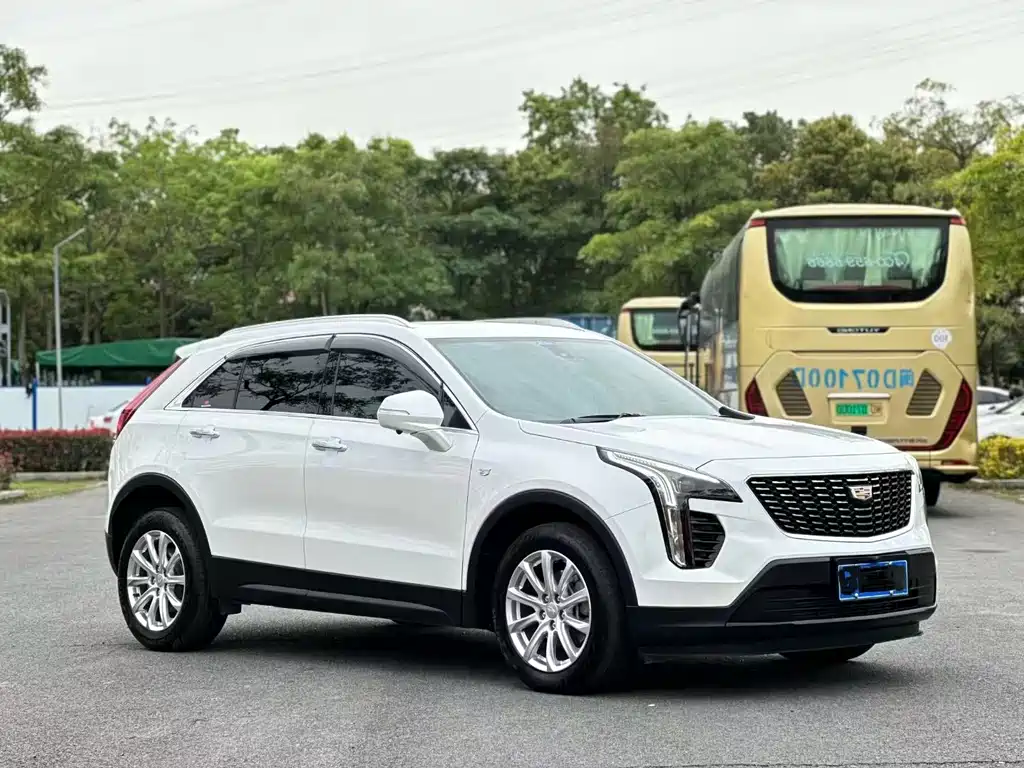 Cadillac XT4 — фото 3