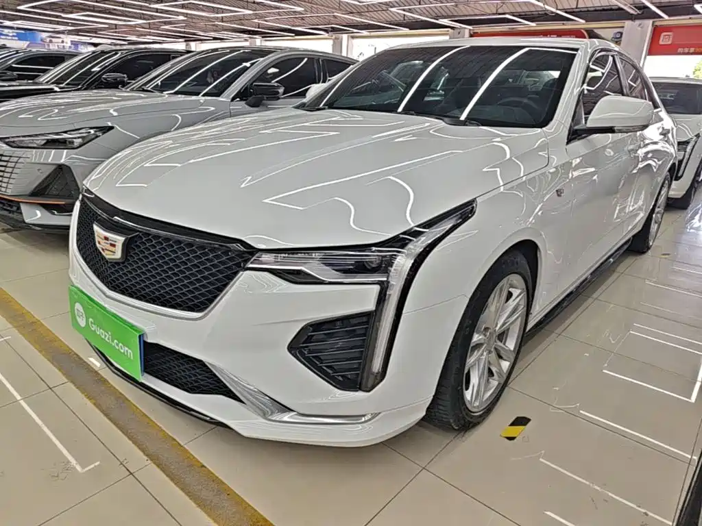 Cadillac CT4 — фото 2