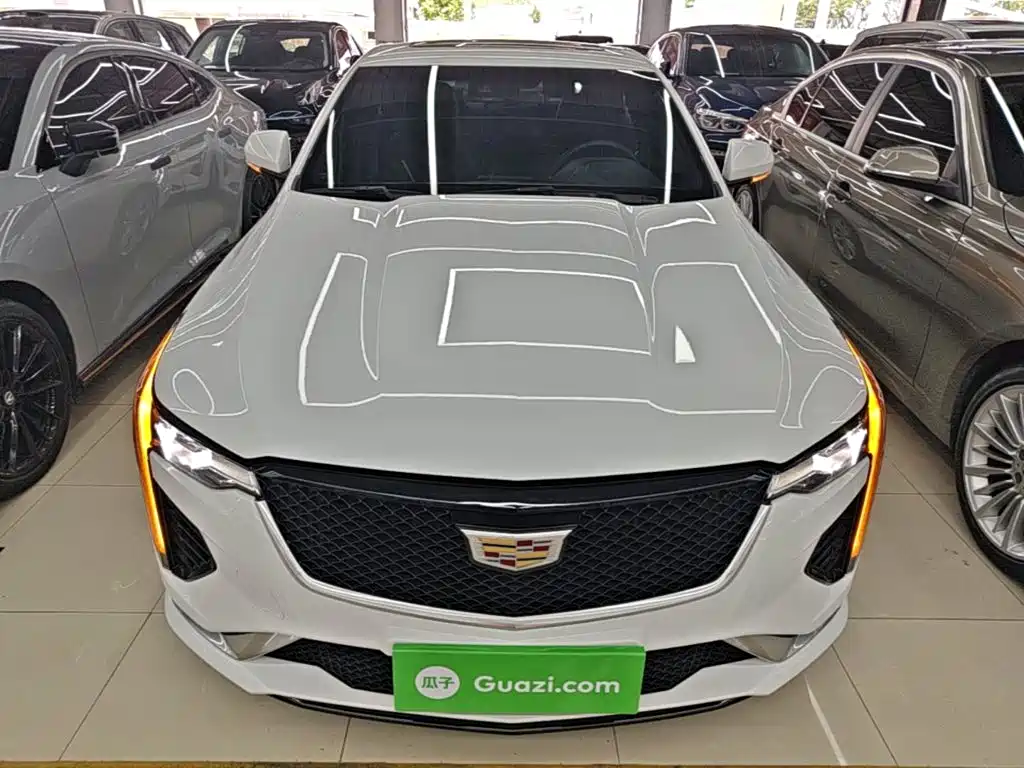 Cadillac CT4 — фото 3