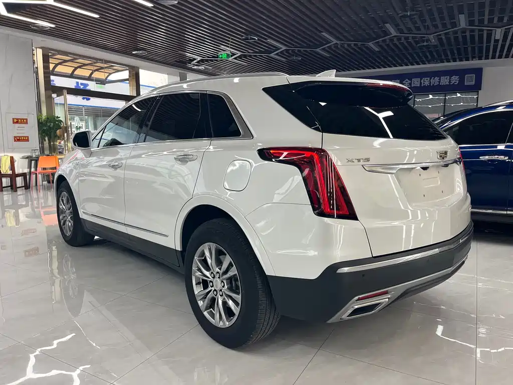 Cadillac XT5 — фото 4