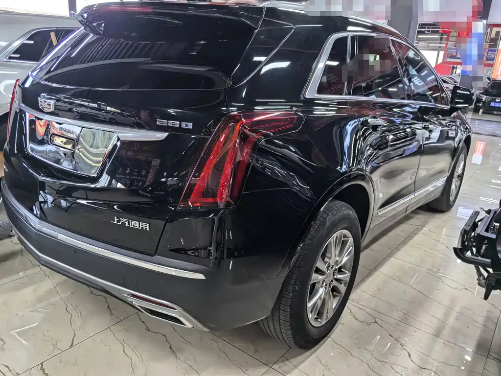 Cadillac XT5 — фото 6