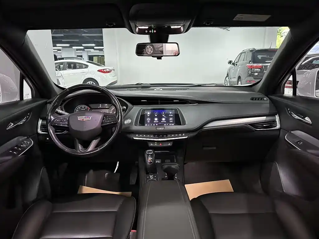 Cadillac XT4 — фото 4