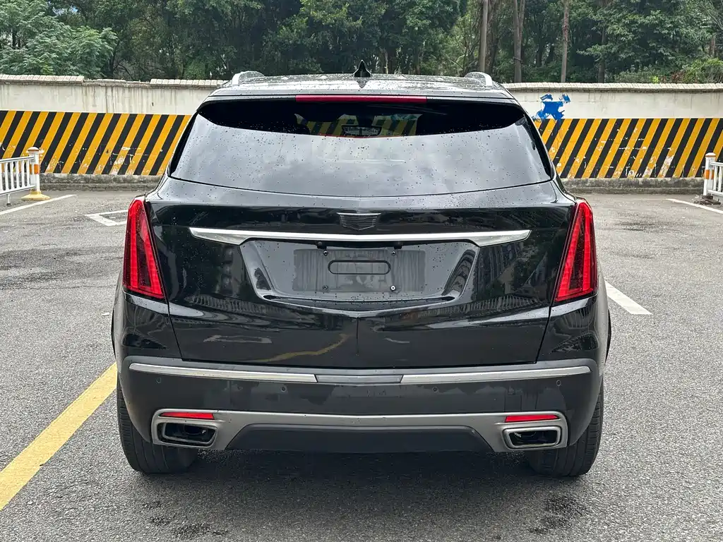 Cadillac XT5 — фото 8