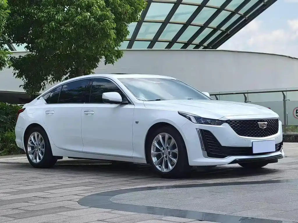 Cadillac CT5 — фото 3