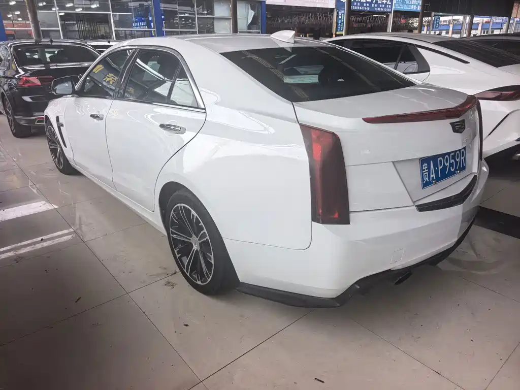 Cadillac ATS-L — фото 7