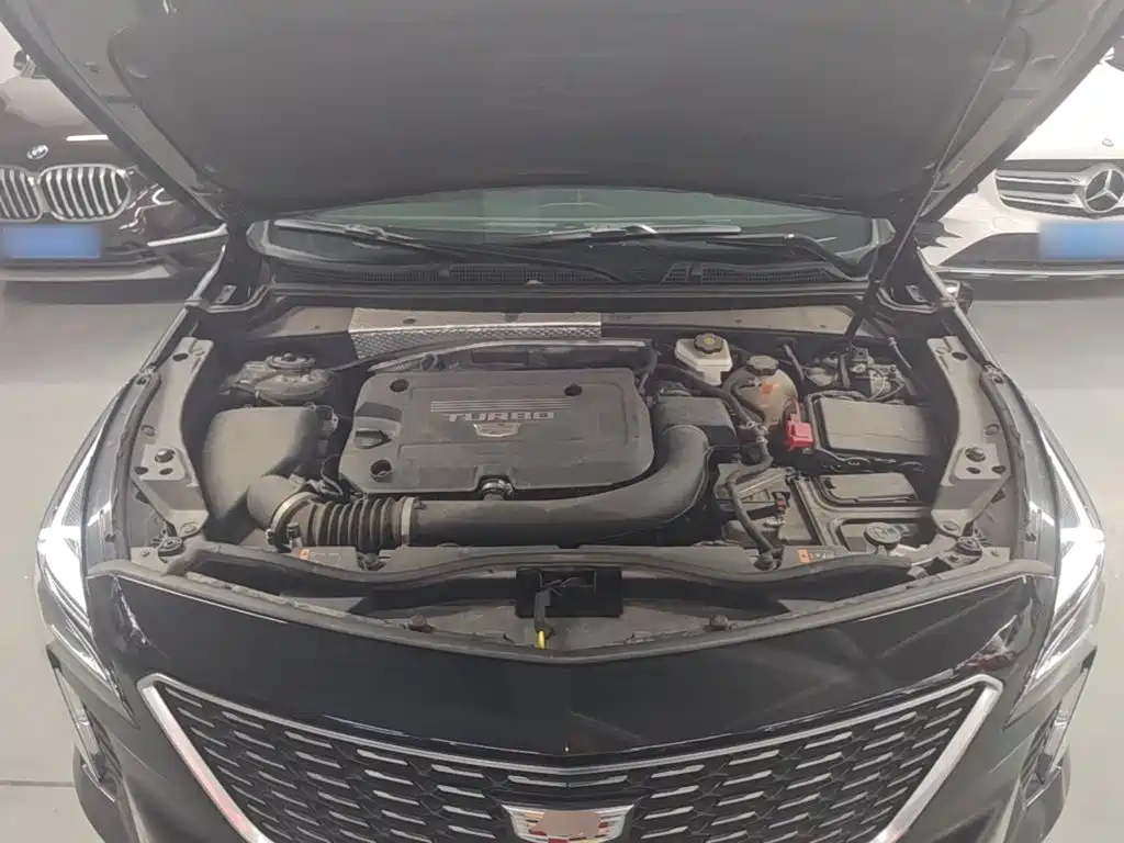 Cadillac XT4 — фото 20