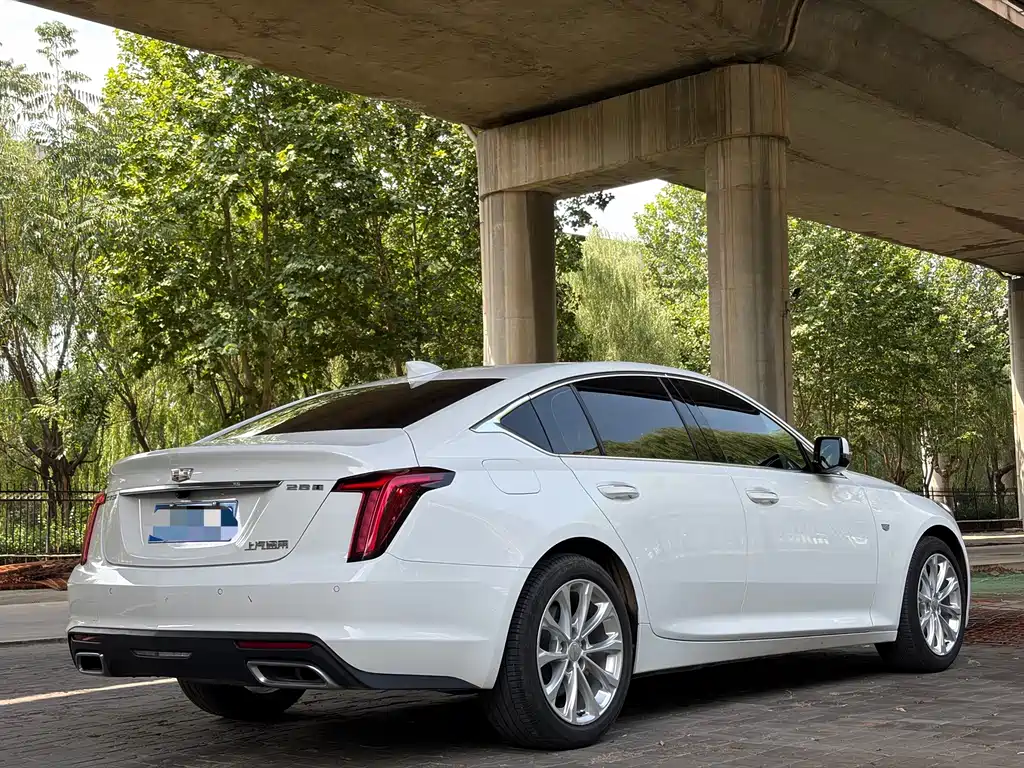 Cadillac CT5 — фото 3