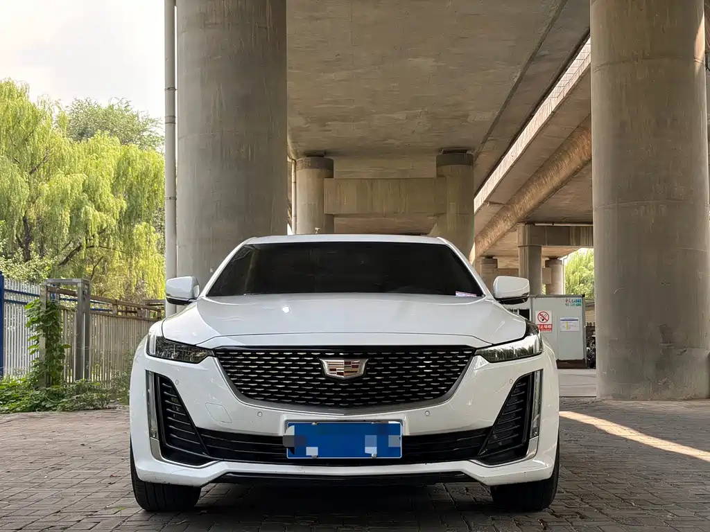 Cadillac CT5 — фото 5