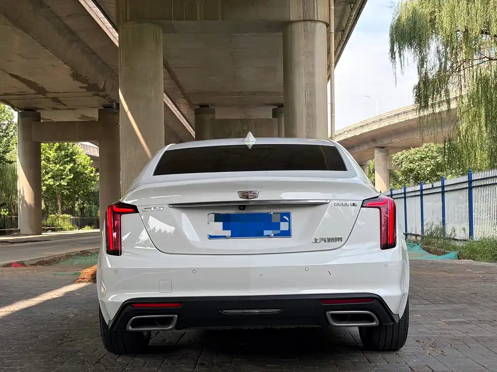 Cadillac CT5 — фото 6