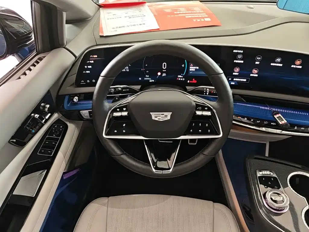 Cadillac IQ — фото 11