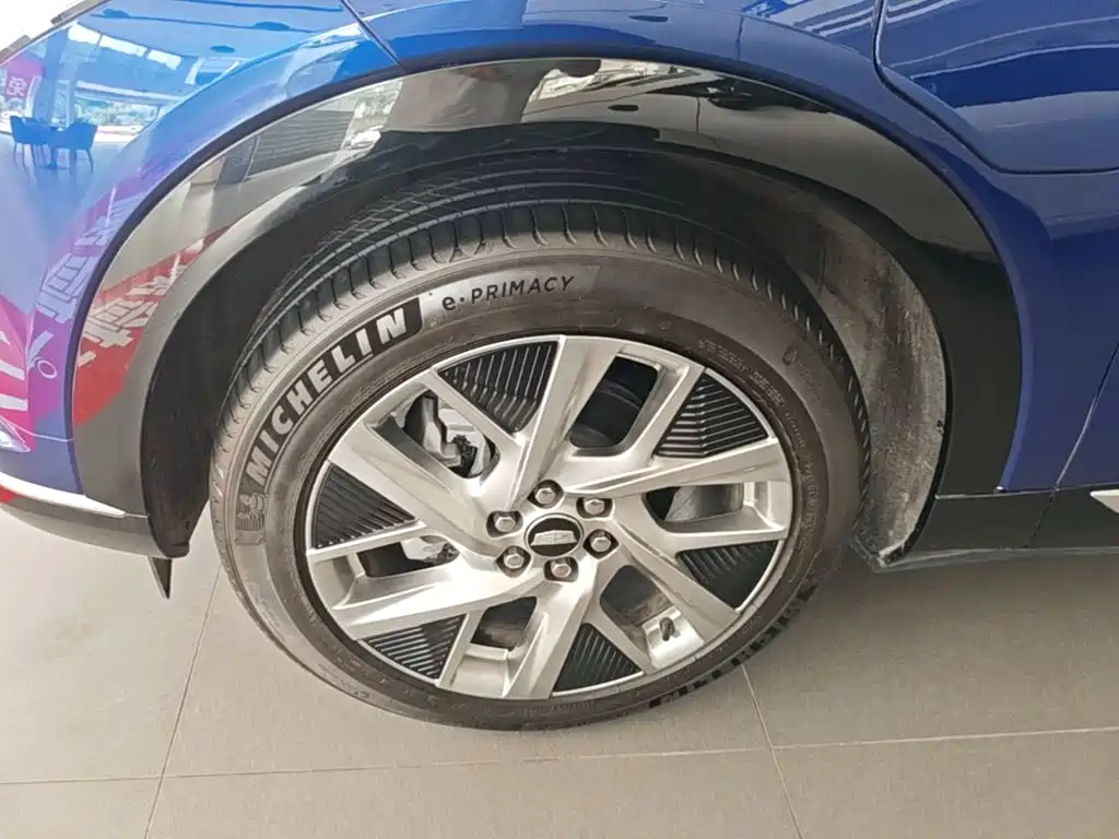 Cadillac IQ — фото 23