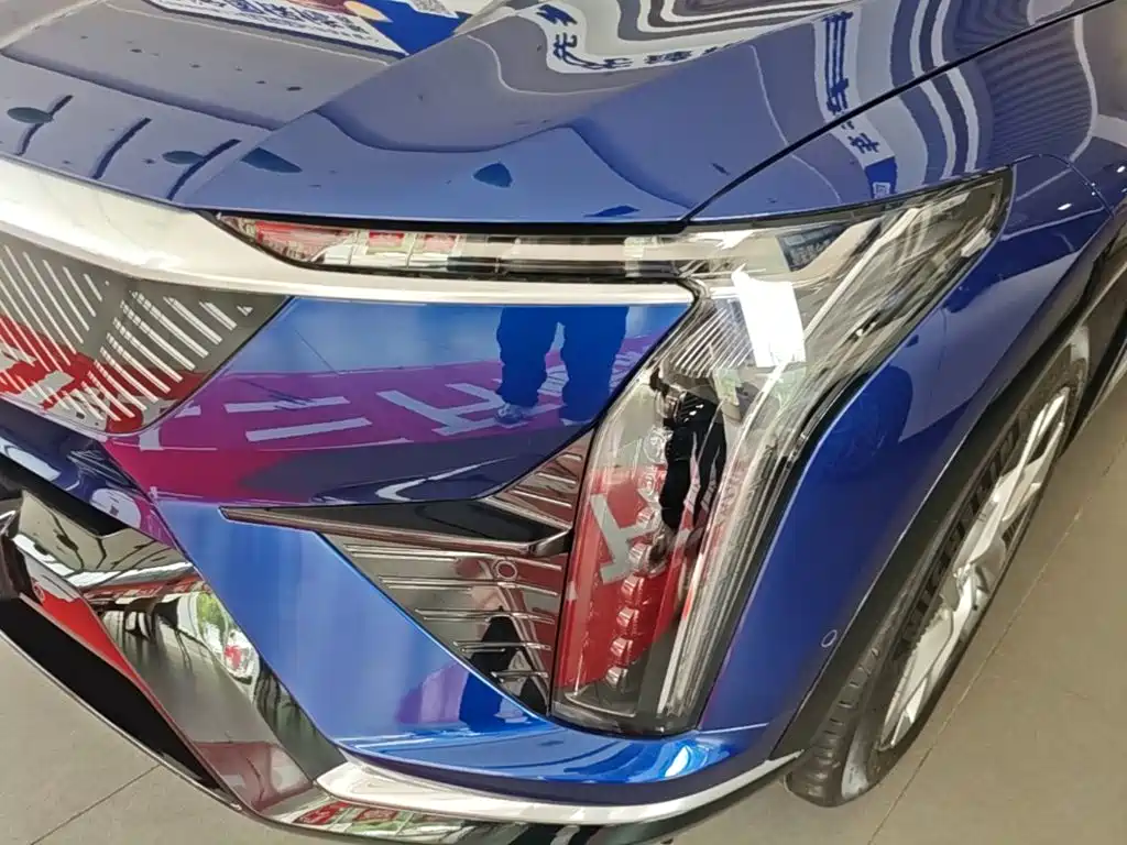 Cadillac IQ — фото 24
