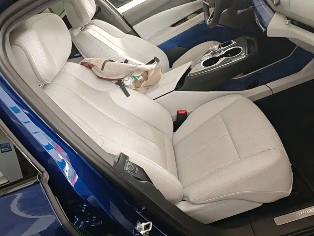 Cadillac IQ — фото 25